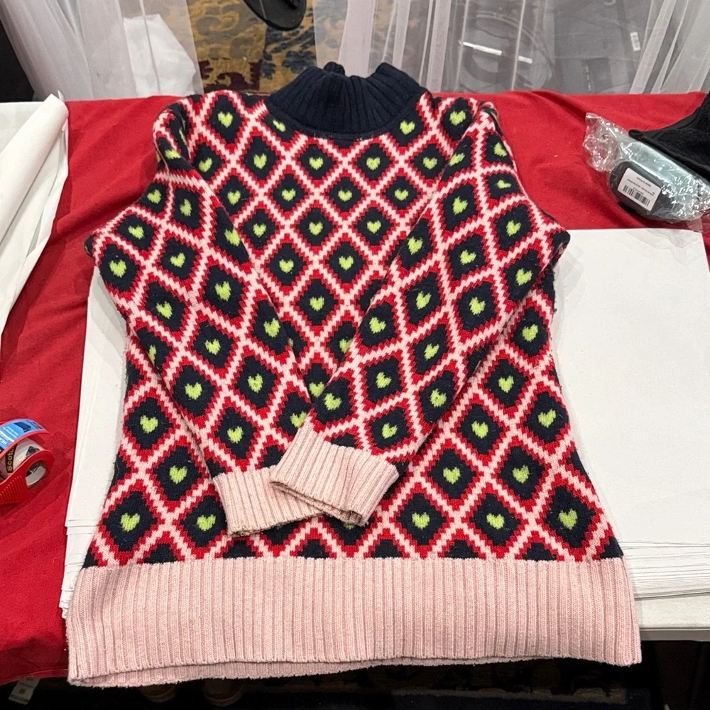 Vibrant Diamond Patterned Turtleneck Sweater